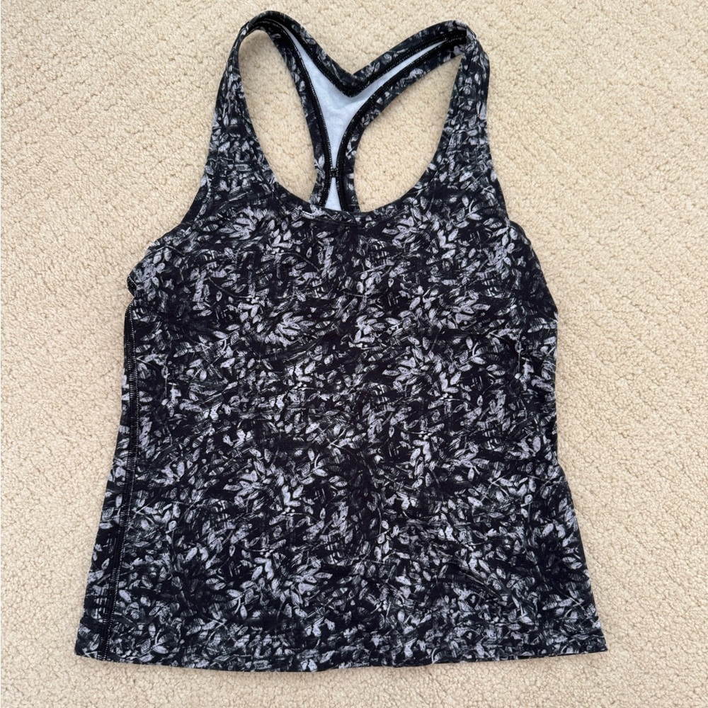Lululemon tank top
